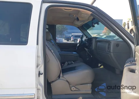 2004 GMC Sierra 2500 Sle z USA, uszkodzony, nr VIN 1GTGC23U44F154276